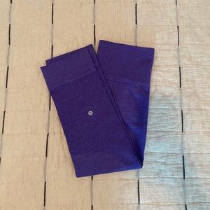 LULULEMON Purple Cropped Leggings